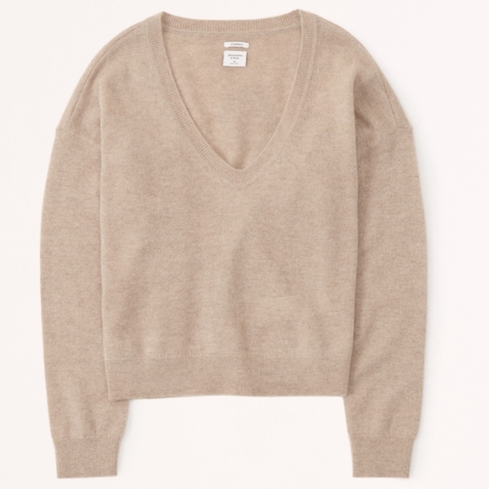 ABERCROMBIE & FITCH light brown, v neck cashmere sweater, size small